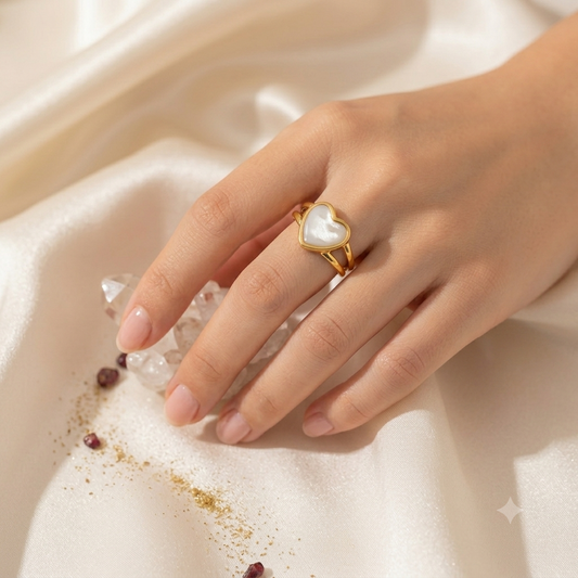 The Ethereal Flow Statement Ring