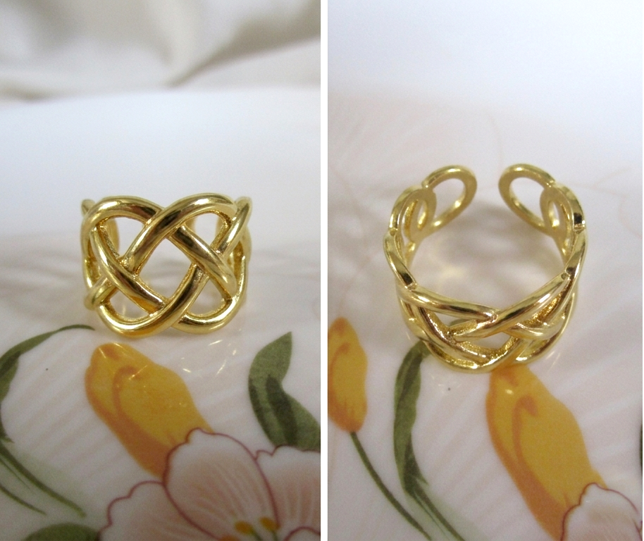 Interlooped Glow Ring